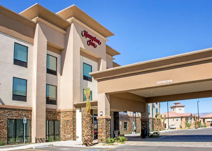 Hampton Parker, Az